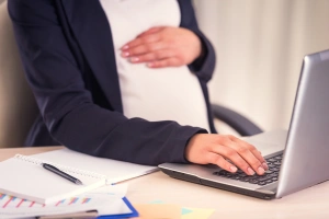 Factors to Consider Before Going on a Maternity Leave