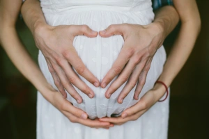 Read This Before You Start Looking for a Maternity Insurance Plan